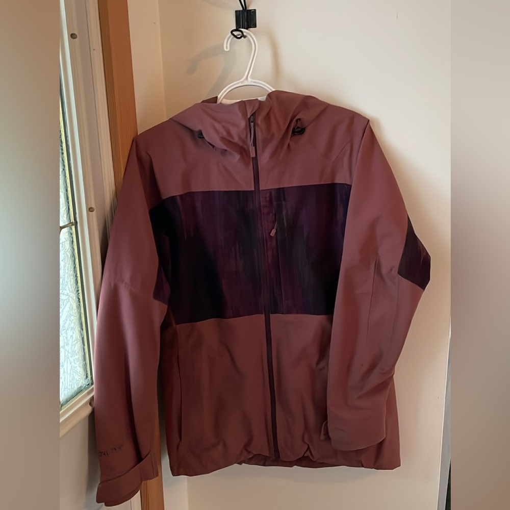 Burton AK goretex jacket, size small
